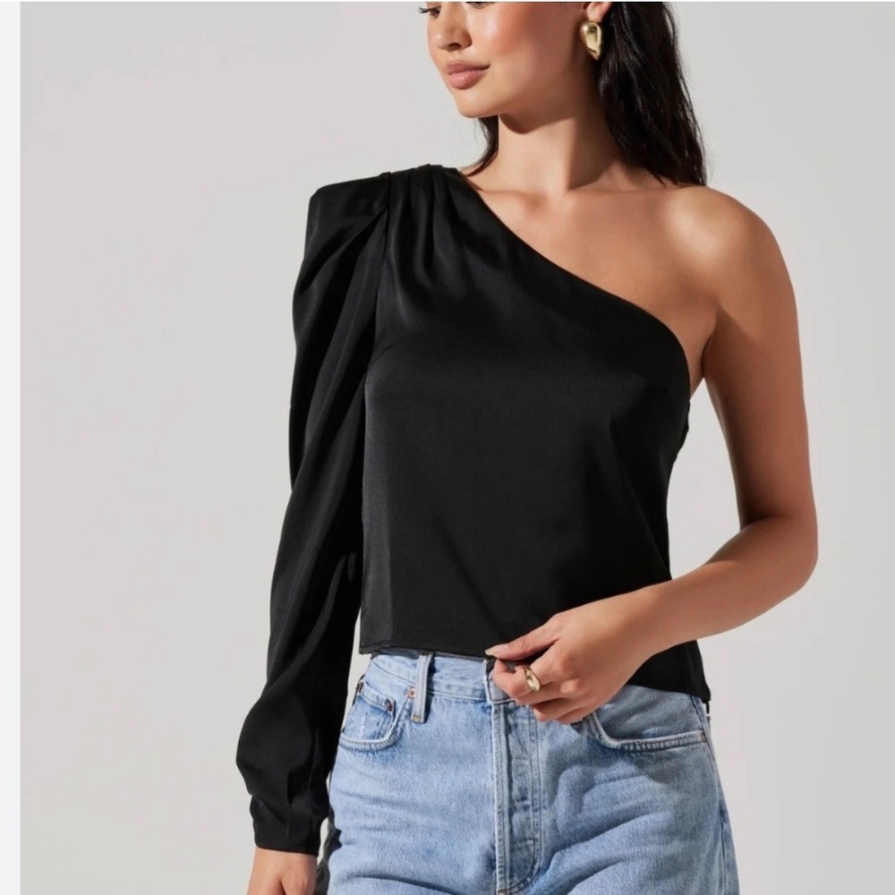 K5 ASTR The Label Black One Shoulder Satin Long Sleeve Ruched Blouse XS